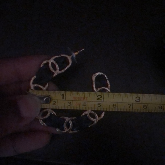 Chanel hoops - Picture 5 of 11